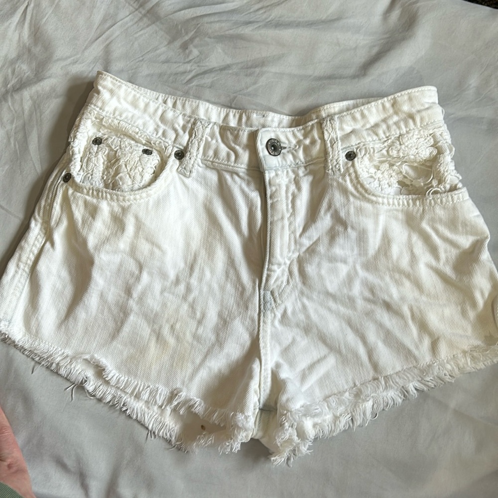 Embroidered High Waisted shorts